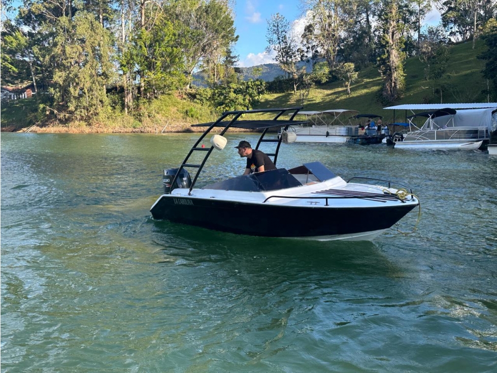 Lancha de Lujo en Guatapé — foto 5