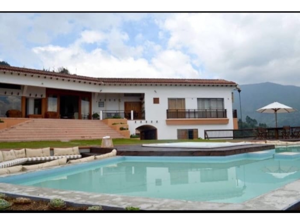 Venta Hermosa Casa Campestre Loma del Escobero, Envigado - Antioquia