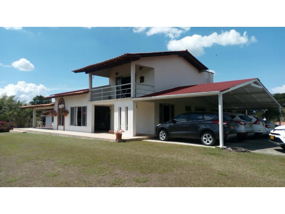 Venta de Casa Campestre en Pereira- Vía Cerritos- Malabar