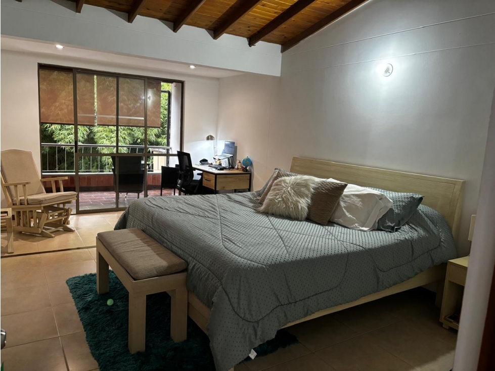 Venta de Casa en Envigado - Cumbres.