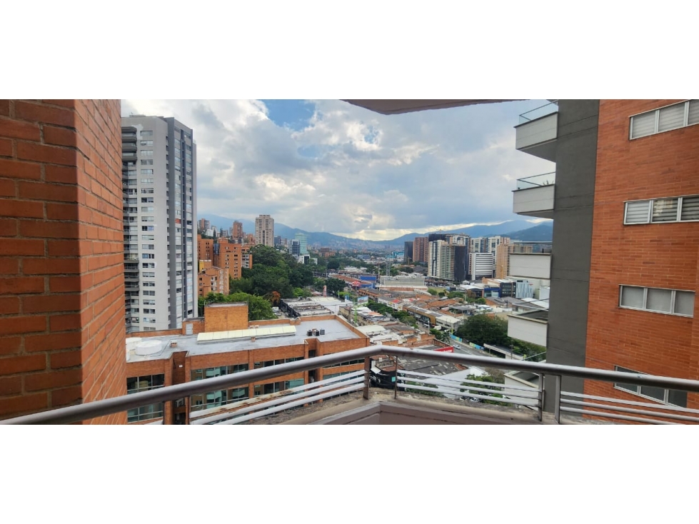 Venta de Apartamento en la Loma de San Julián, El Poblado - Antioquia — foto 4