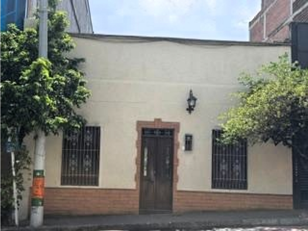 CASA LOTE EN EL CORAZON DE ENVIGADO