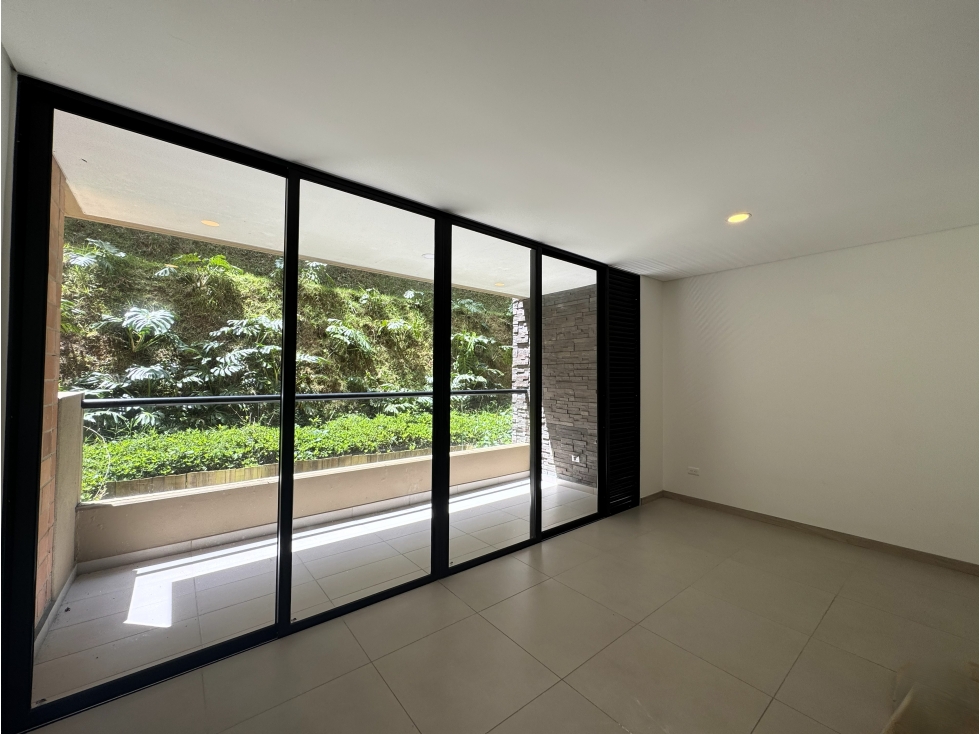 APARTAMENTO 3 ALCOBAS EN EL RETIRO MUY NUEVO