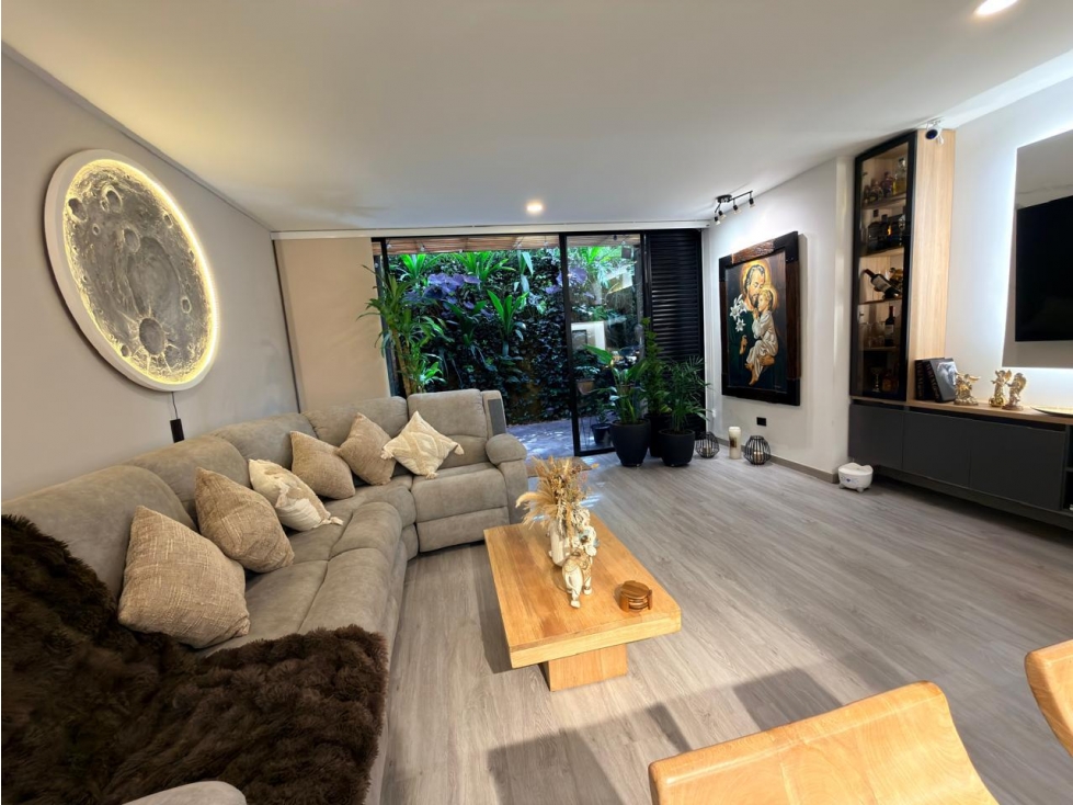VENTA APARTAMENTO 3 ALCOBAS CON TERRAZA EN EL RETIRO. UNIDAD