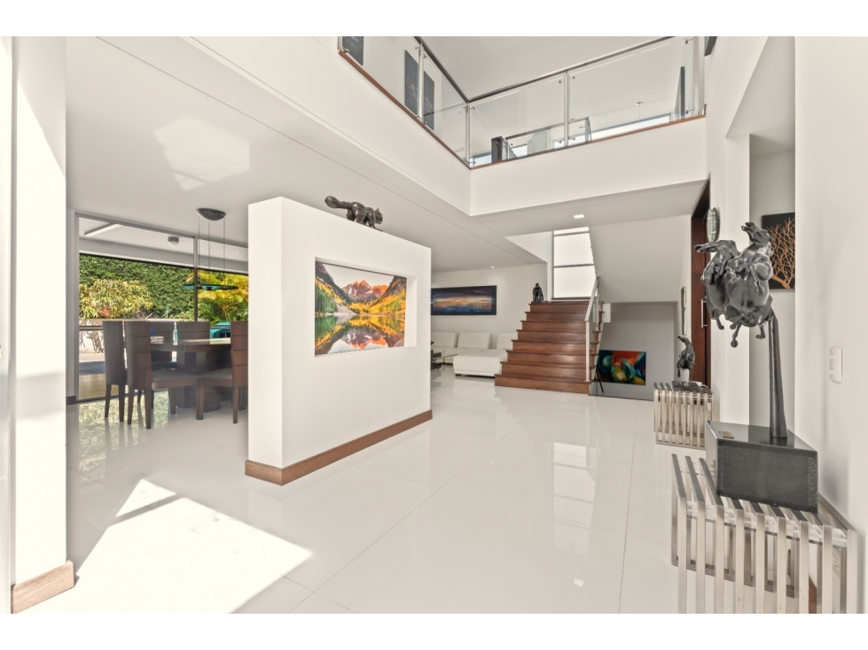 CASA DE 2 NIVELES EN SAN LUCAS, UNIDAD EXCLUSIVA CON PISCINA