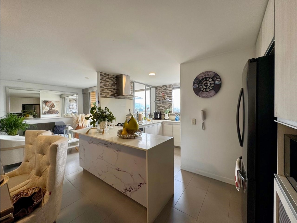 Venta apartamento 3 alcobas con vista cerca a Las Palmas, Medellín