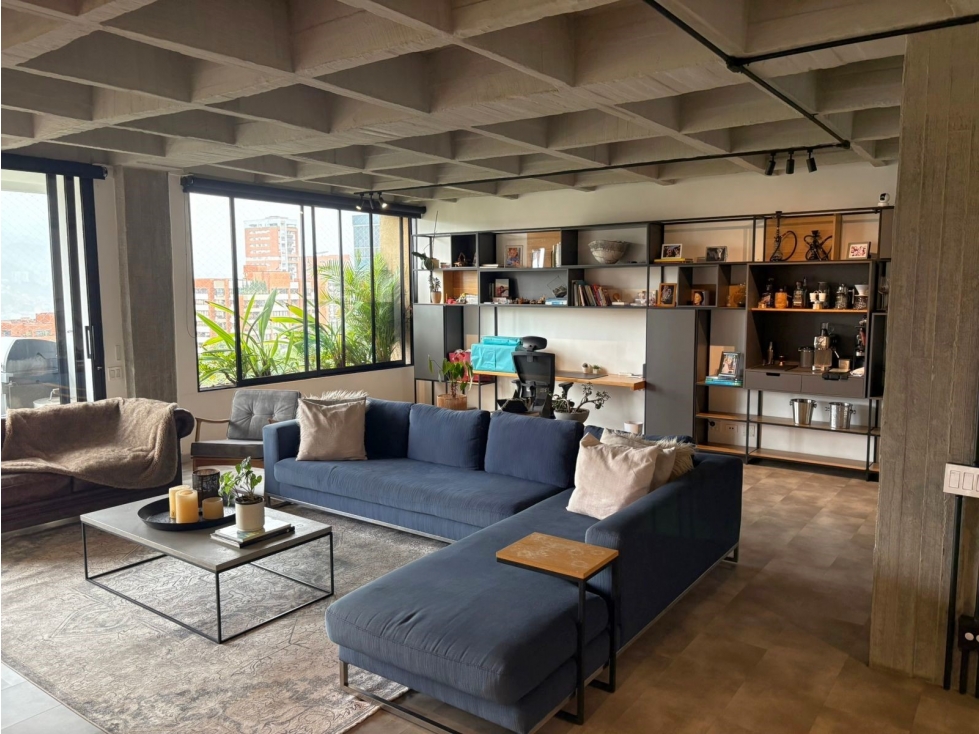 Venta apartamento 3 alcobas. Sector El Campestre, Medellín. REMODELADO — foto 2