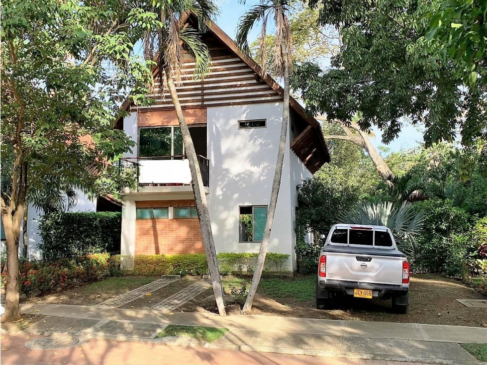 VENTA CABAÑA 4 ALCOBAS. SANTAFE DE ANTIOQUIA. EXCELENTE UNIDAD — foto 3