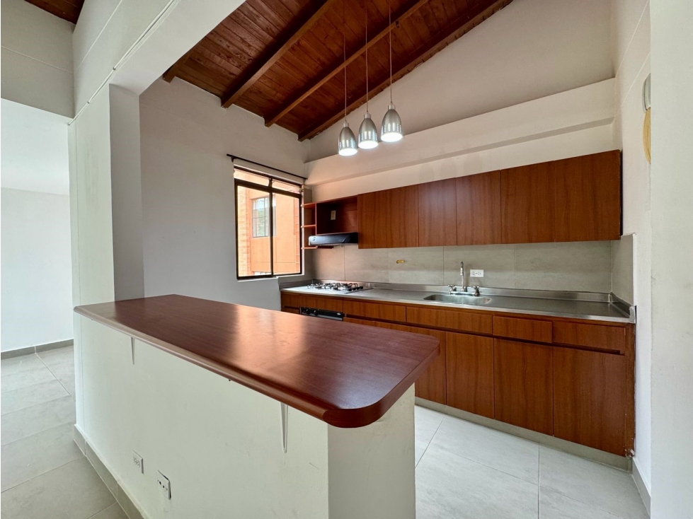 Venta apartamento Loma Las Brujas, Envigado. Vista verde, tranquilidad — foto 5