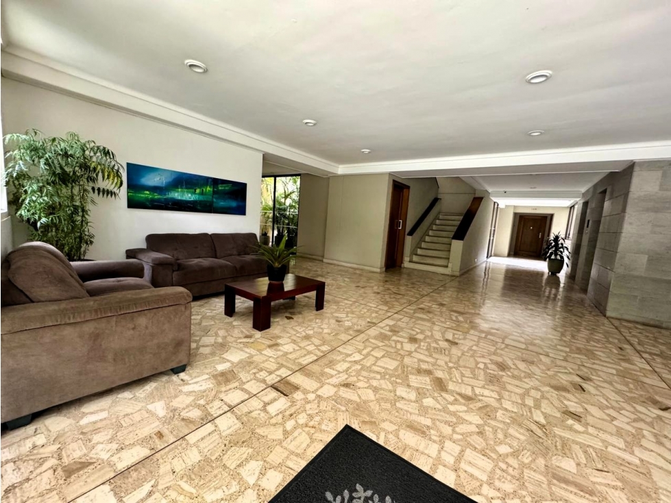 VENTA APARTAMENTO PARA REMODELAR, 477 METROS. EL POBLADO, MEDELLÍN — foto 3