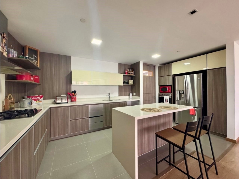 Venta apartamento 3 alcobas, balcón. Loma del Esmeraldal, Envigado. — foto 3