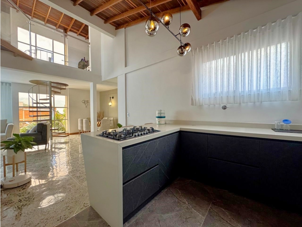 VENTA APARTAMENTO DUPLEX, 3 ALCOBAS EN SAN JOAQUÍN, MEDELLÍN