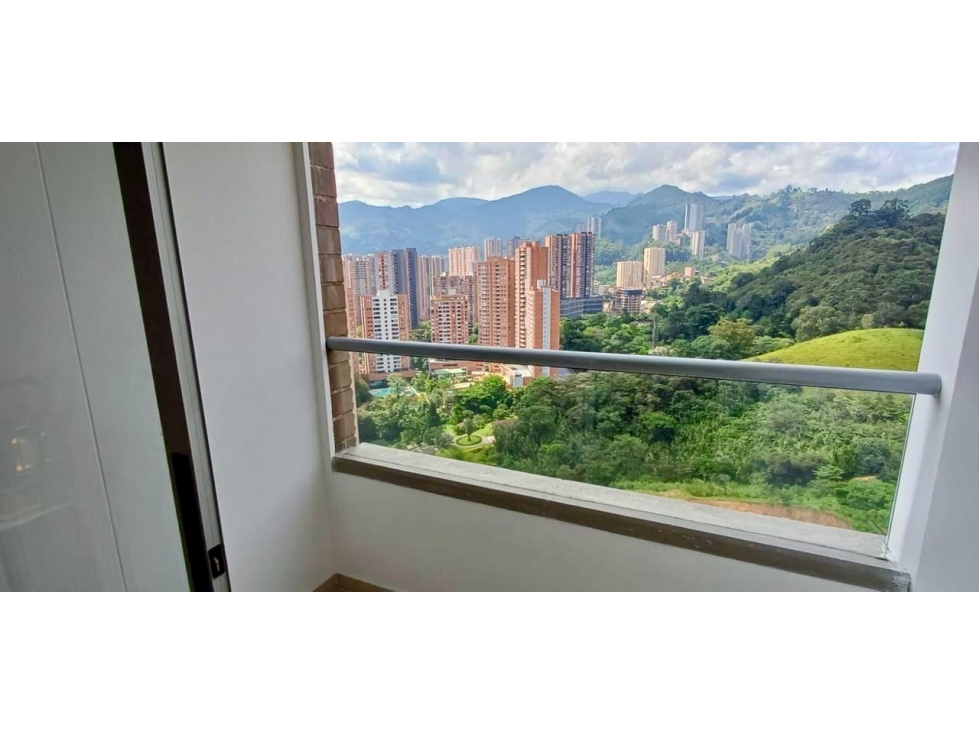 VENTA APARTAMENTO 2 ALCOBAS EN SABANETA. PISO ALTO CON VISTA — foto 4