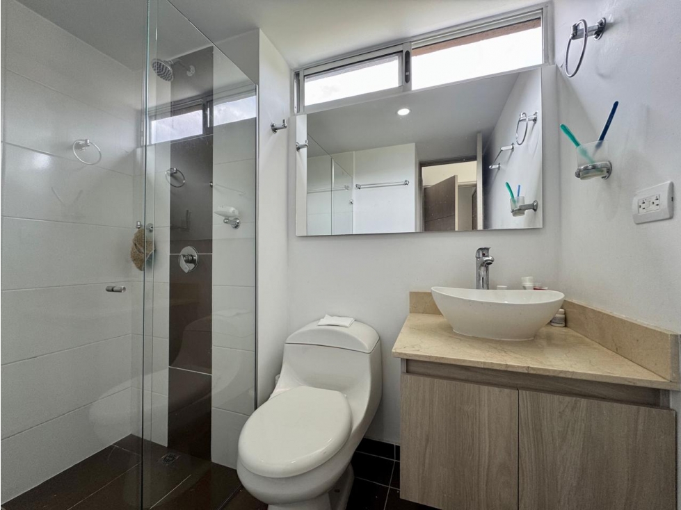 VENTA APARTAMENTO 2 ALCOBAS EN SABANETA. PISO ALTO CON VISTA — foto 6