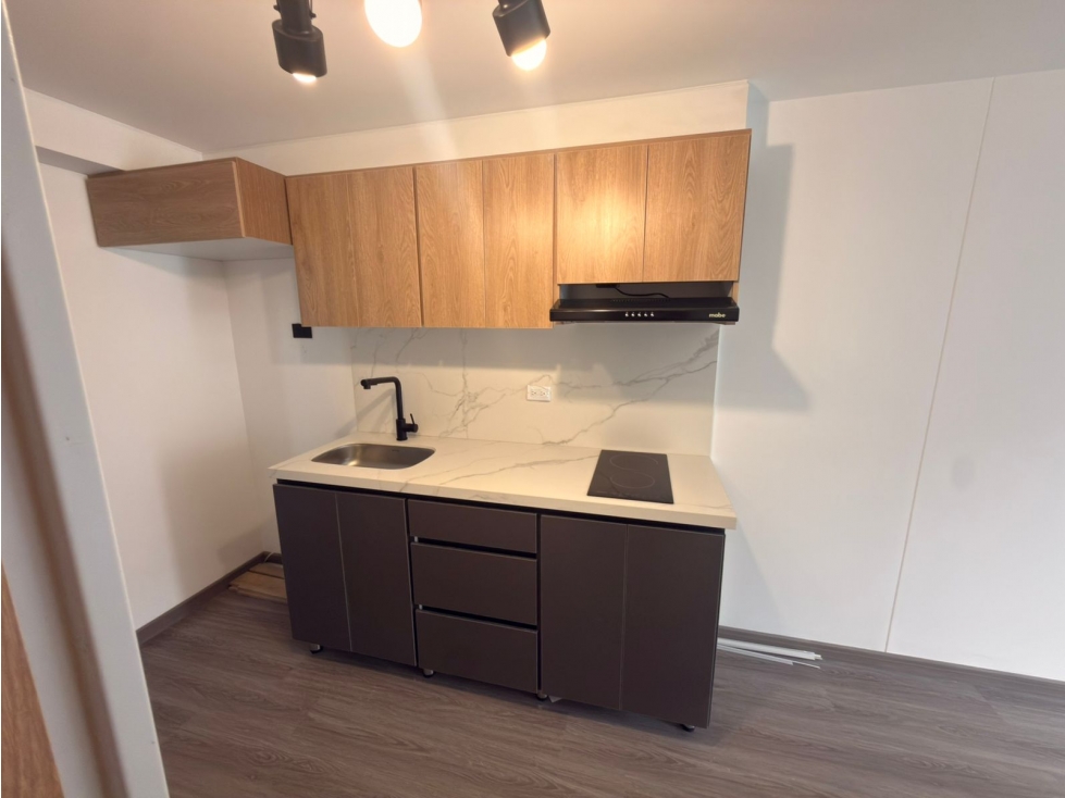 Aparta estudio DC26 con división y acabados de lujo