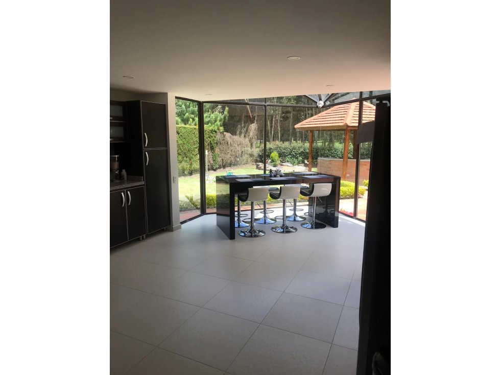 Hermosa Casa Remodelada Para La Venta, Sector Los Clubes, Chía — foto 2