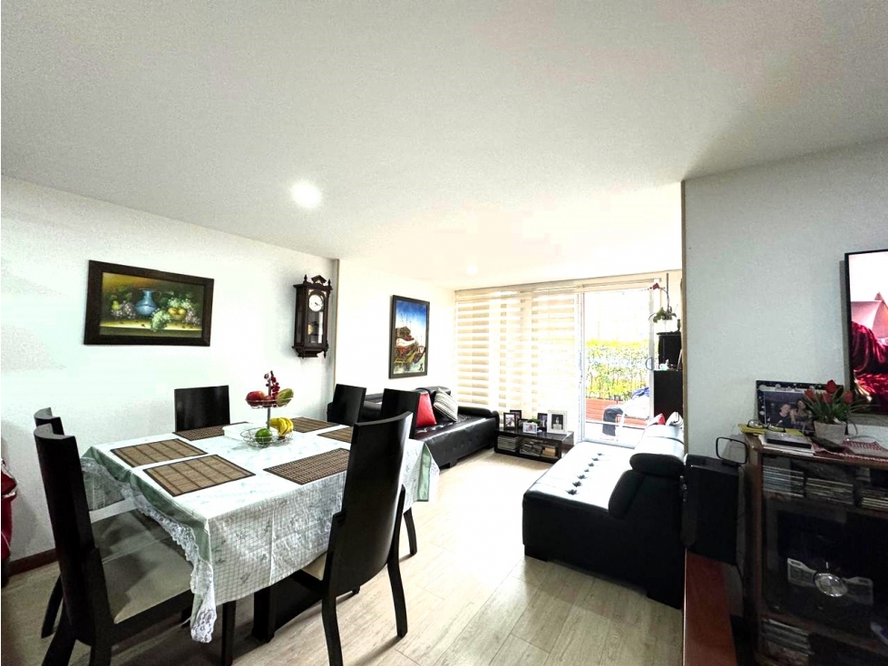 VENTA LINDO APTO EN PINARES DE CHIA ¡CON TERRAZA!