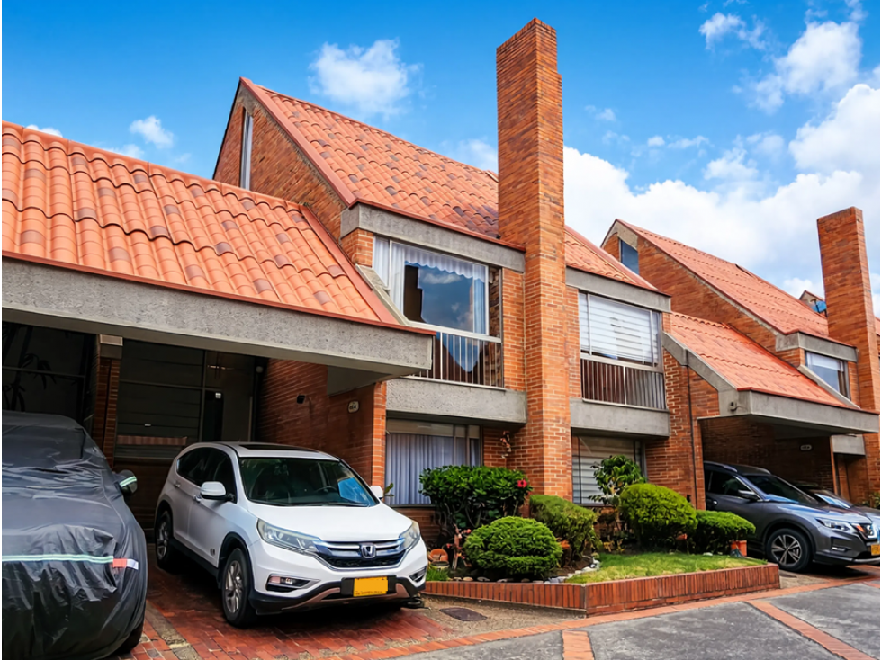 VENDO CASA MARANTÁ - PERFECTO ESTADO ADMÍRELA!
