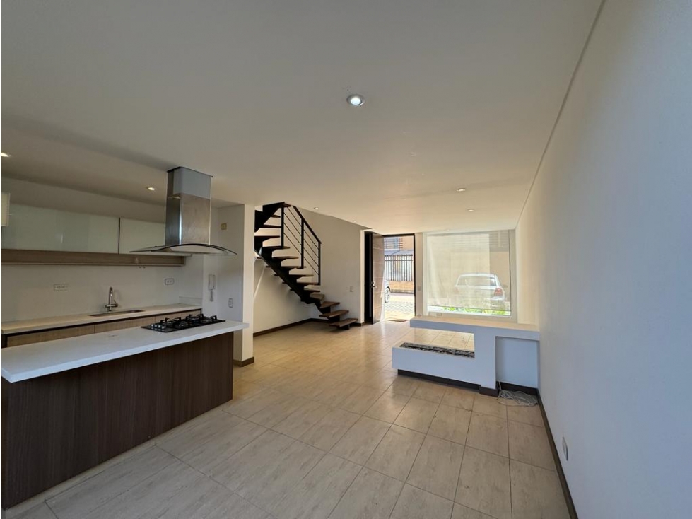 Hermosa Casa en Venta y Arriendo Condominio Club House, Cajicá. — foto 6