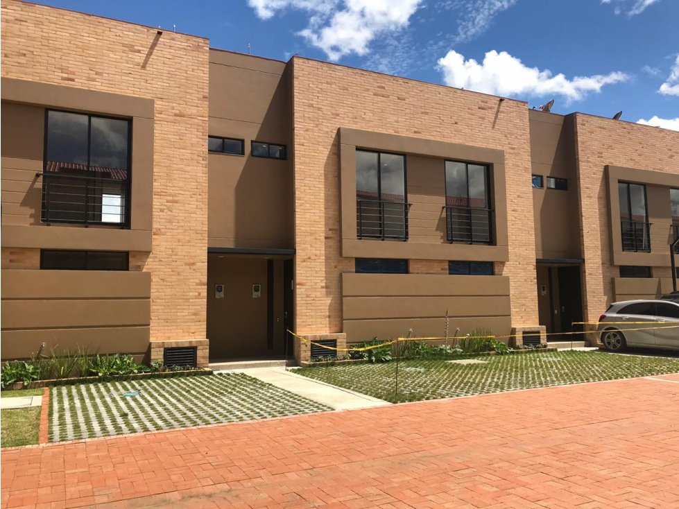 Moderna casa en VENTA, Conjunto Cerrado Chia, Vereda Bojacá - 1
