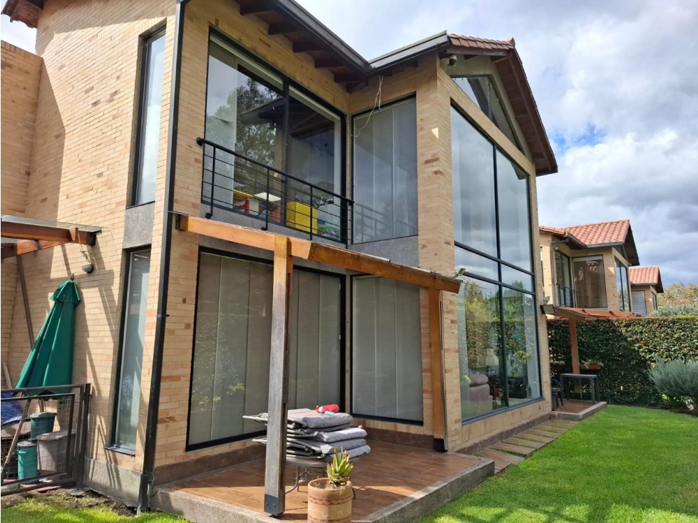 CASA EN VENTA EN CAJICA - CONDOMINIO CAMPESTRE CLUB HOUSE