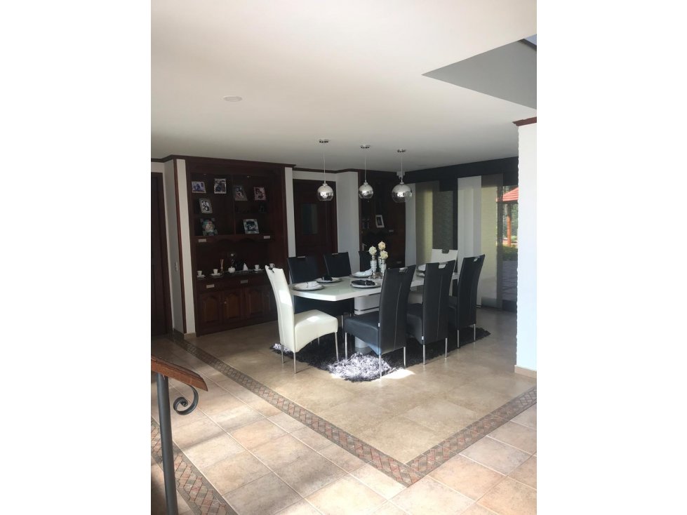 Hermosa Casa Remodelada Para La Venta, Sector Los Clubes, Chía — foto 3