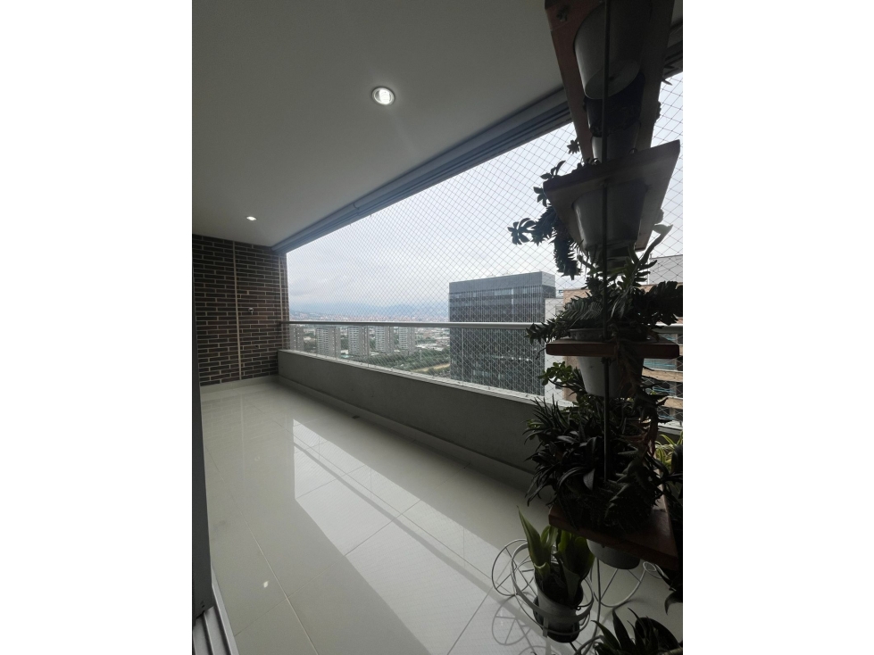 VENDO APARTAMENTO AMPLIO EN CIUDAD DEL RÍO — foto 2