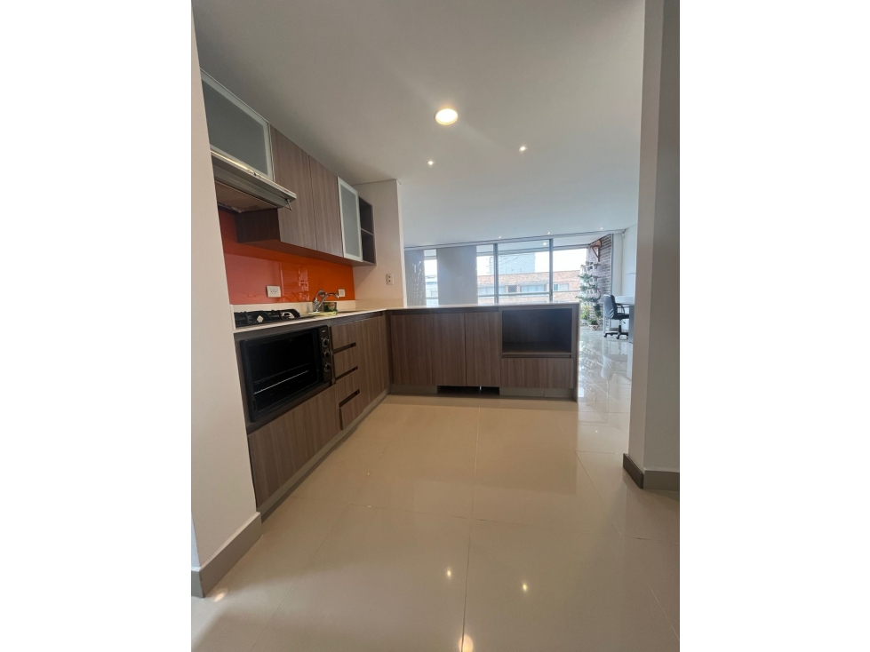 VENDO APARTAMENTO AMPLIO EN CIUDAD DEL RÍO — foto 4