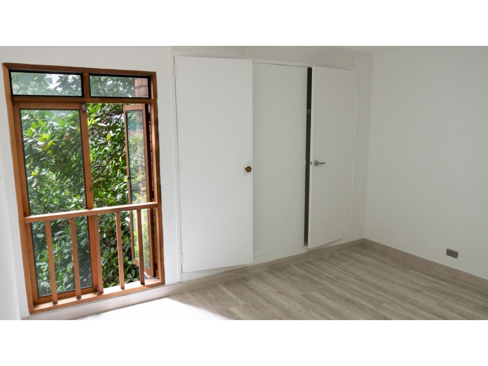 VENDO APARTAMENTO AMPLIO EN CASTROPOL — foto 4