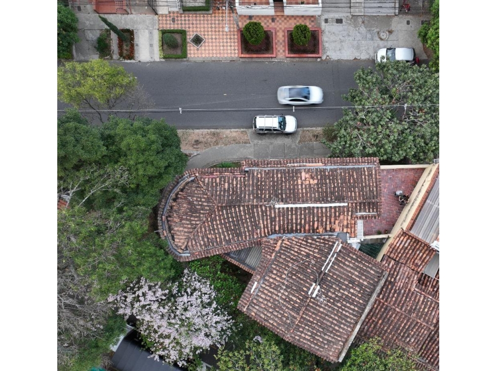 VENDO CASA UNIFAMILIAR ESQUINERA EN SIMON BOLIVAR/ POTENCIAL RENTAS — foto 3