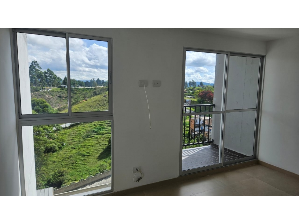 Vendo apartamento en Rionegro/ Milla Fontibón/ 3 hab/ vista abierta