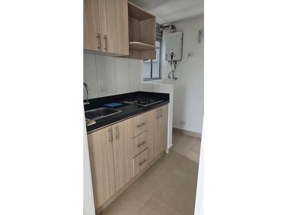 Vendo apartamento en Rionegro/ Milla Fontibón/ 3 hab/ vista abierta — foto 6