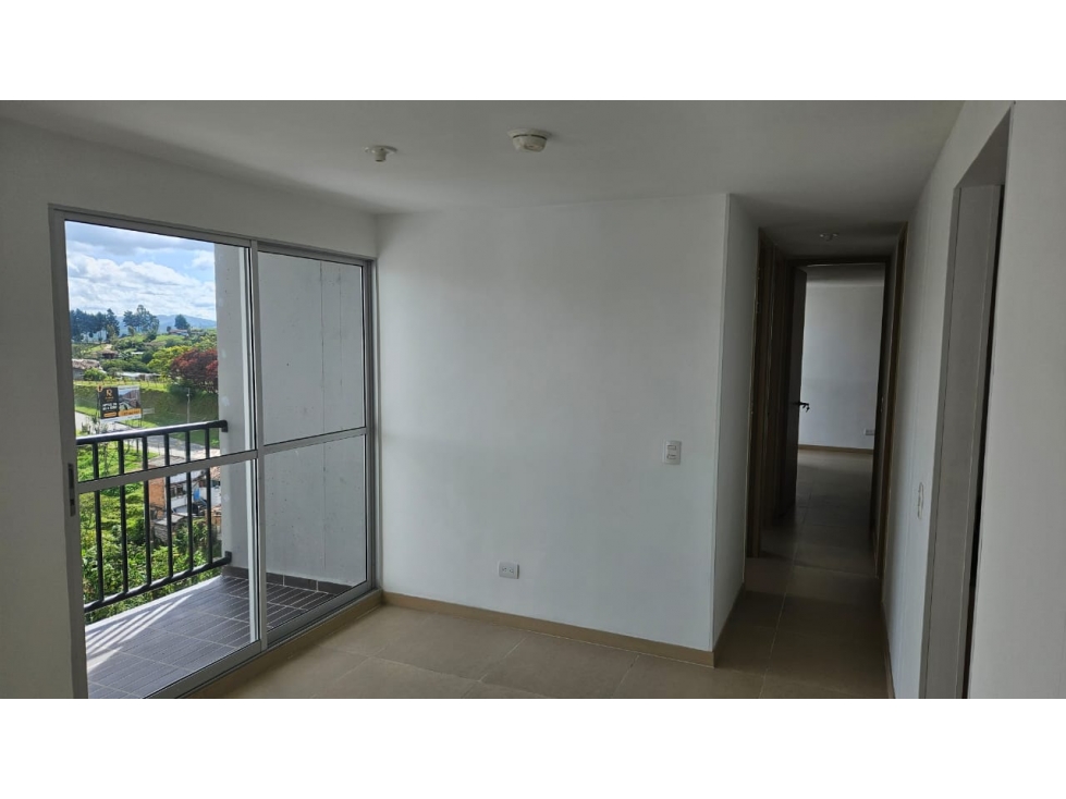 Vendo apartamento en Rionegro/ Milla Fontibón/ 3 hab/ vista abierta — foto 4