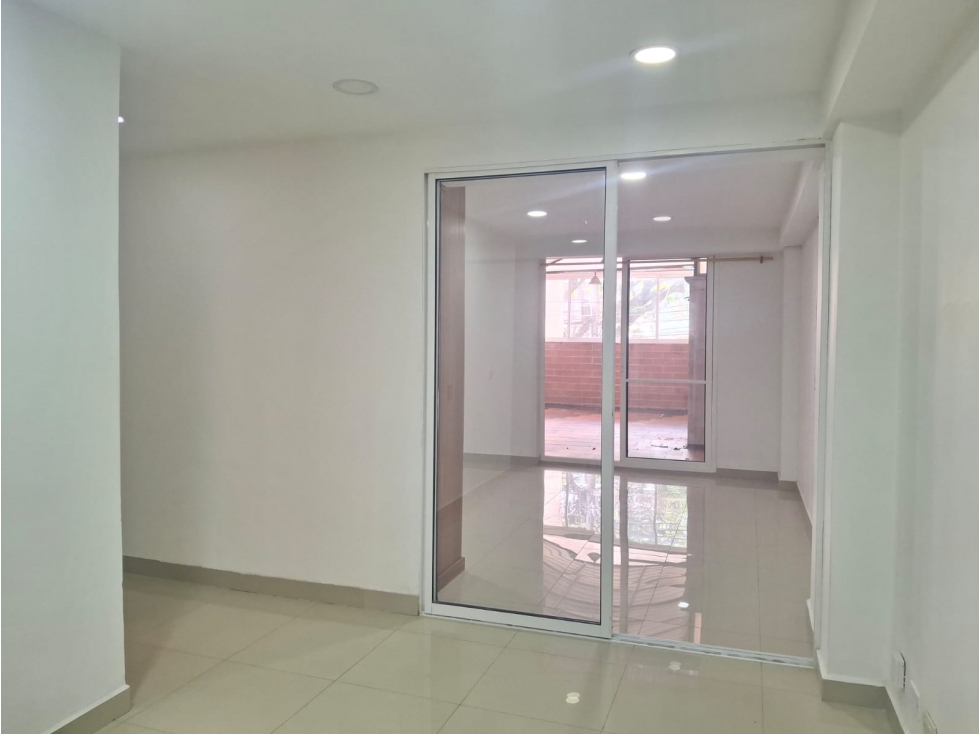 Aparta estudio en arriendo — foto 3