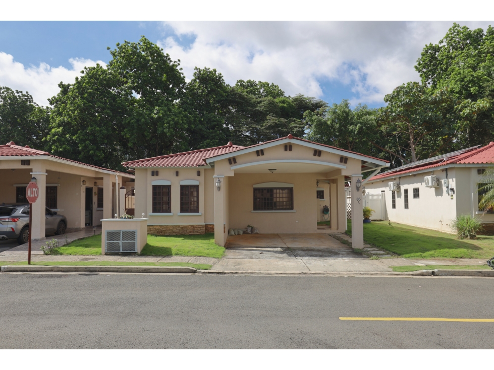 Excelente casa en Venta en Summer Hills, Costa Verde