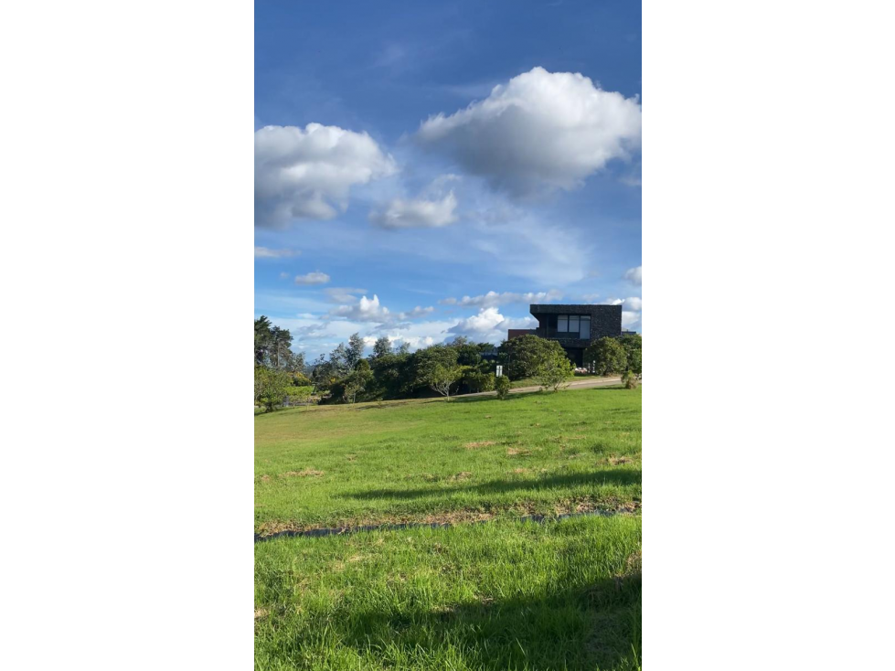 Lotes Exclusivos en Sector La Acuarela, Alto de las Palmas, 2.618 m²