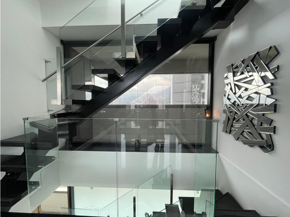 Penthouse en venta, de 3 Niveles en Exclusivo Sector de El Poblado — foto 3