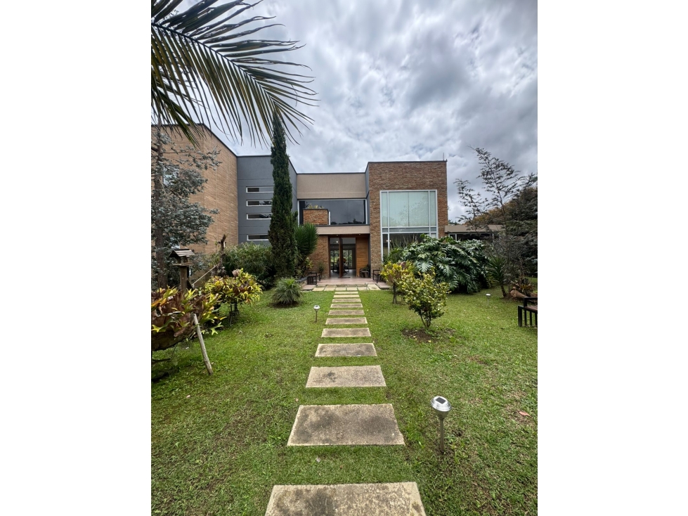 Casa campestre en Alto de Las Palmas Envigado