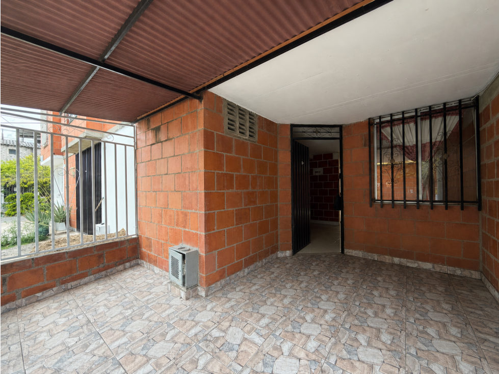 VENTA CASA LA ITALIA | FRENTE A PARQUE