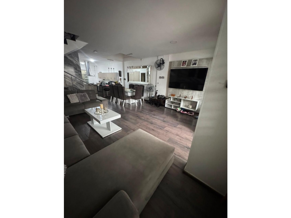 VENTA CASA TRES PISOS | LAS MERCEDES PALMIRA — foto 2