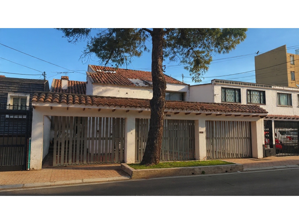 SE VENDE CASA EN CEDRITOS BOGOTA