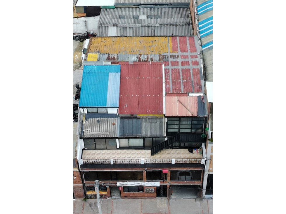 SE VENDE EDIFICIO EN 7 DE AGOSTO BOGOTA — foto 2