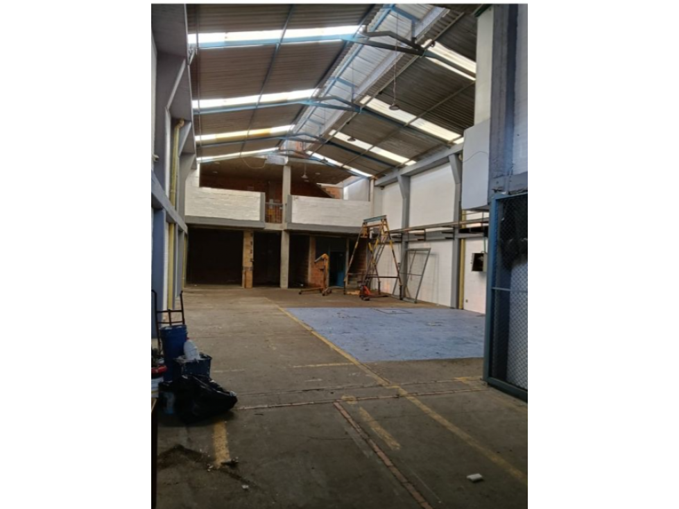SE VENDE BODEGA CARVAJAL BOGOTA