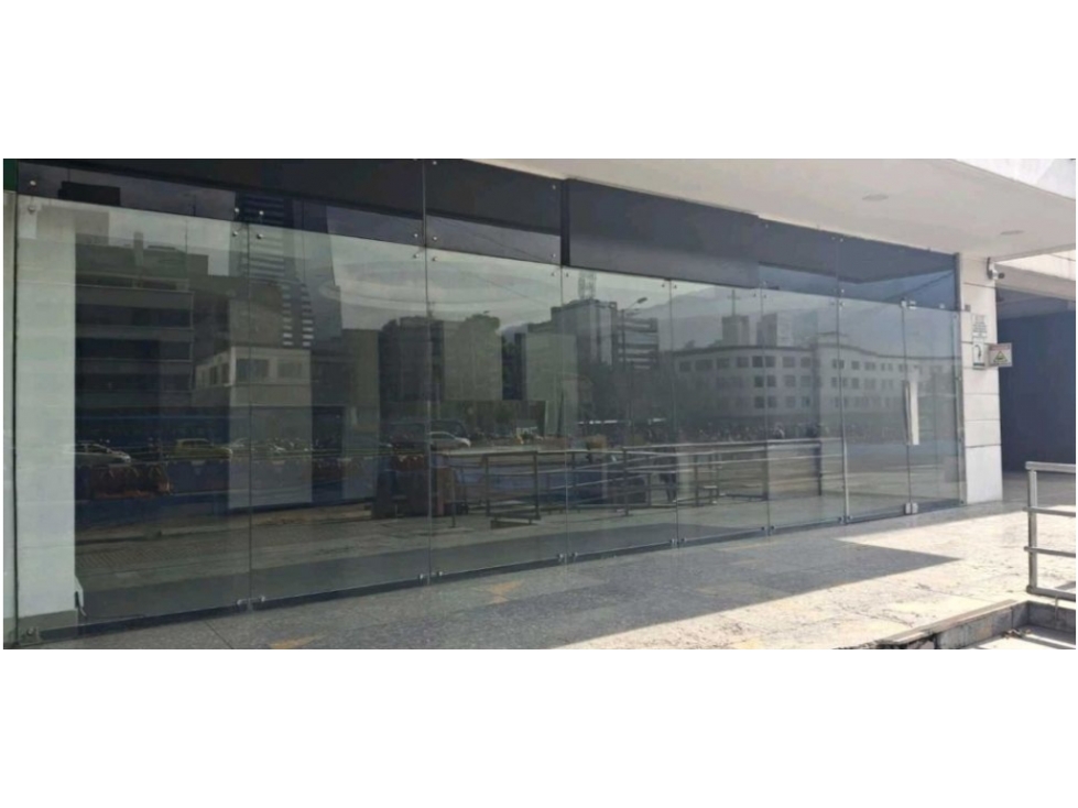 SE ARRIENDA LOCAL COMERCIAL EN CHICO BOGOTA