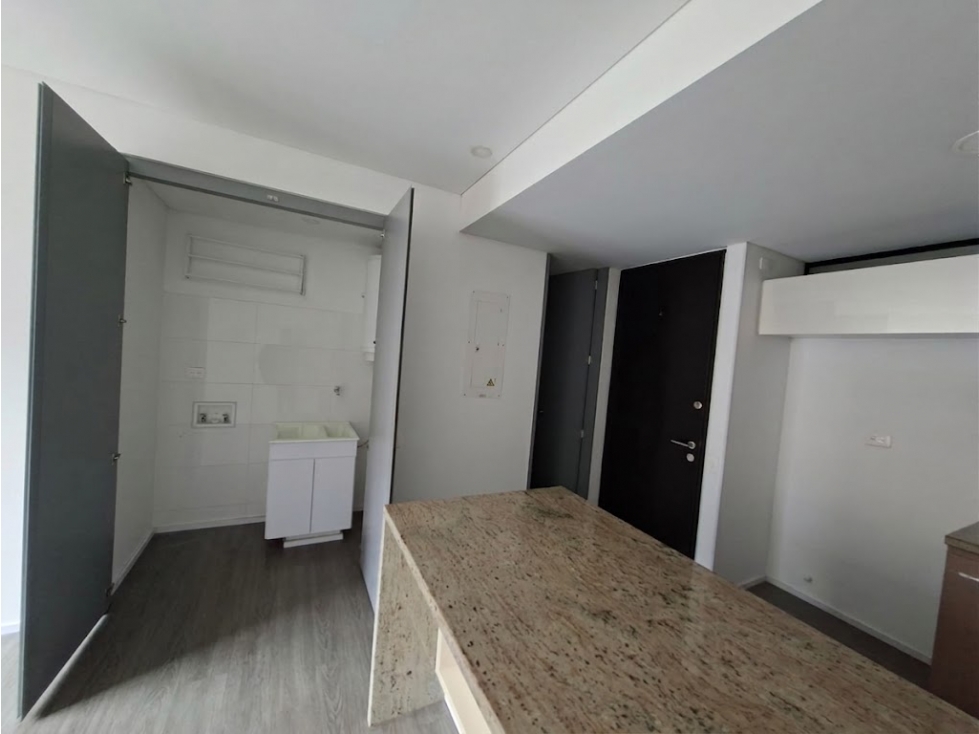 SE ARRIENDA APARTAMENTO EN CENTRO INTERNACIONAL, BOGOTÁ — foto 4
