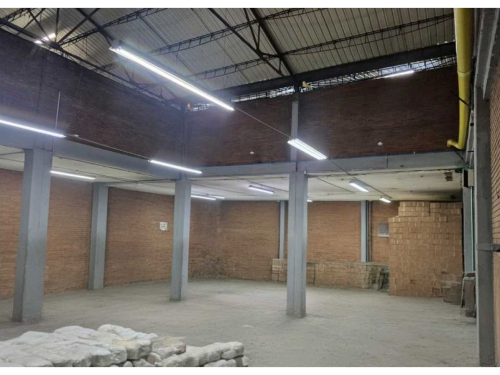 SE ARRIENDA BODEGA PUENTE ARANDA , BOGOTÁ
