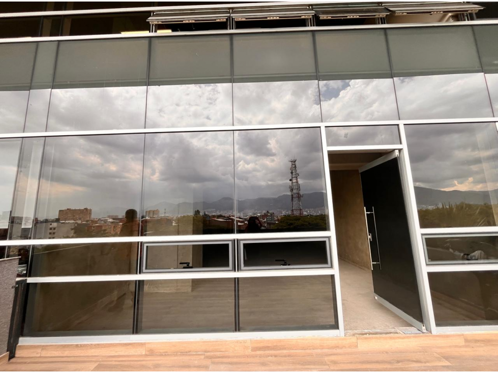SE VENDE OFICINA EN METROPOLIS BOGOTA — foto 2