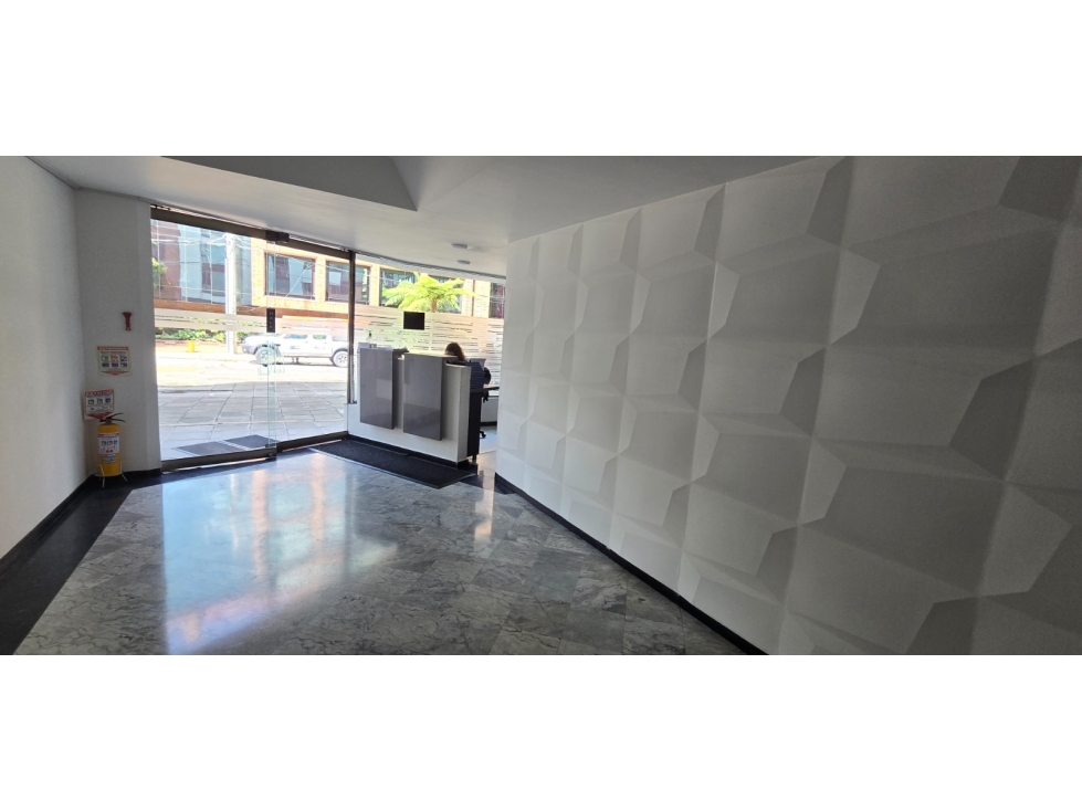 SE VENDE OFICINA EN CHICO, BOGOTA — foto 2