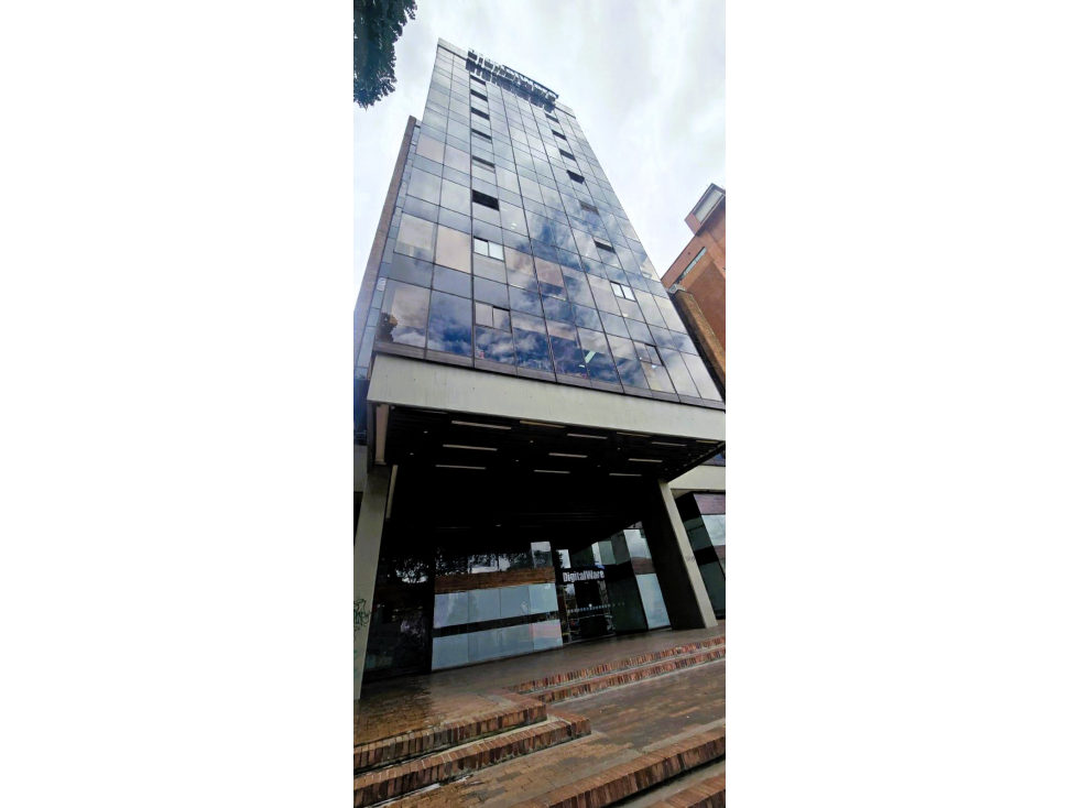SE ARRIENDA OFICINA EN QUINTA CAMACHO BOGOTA