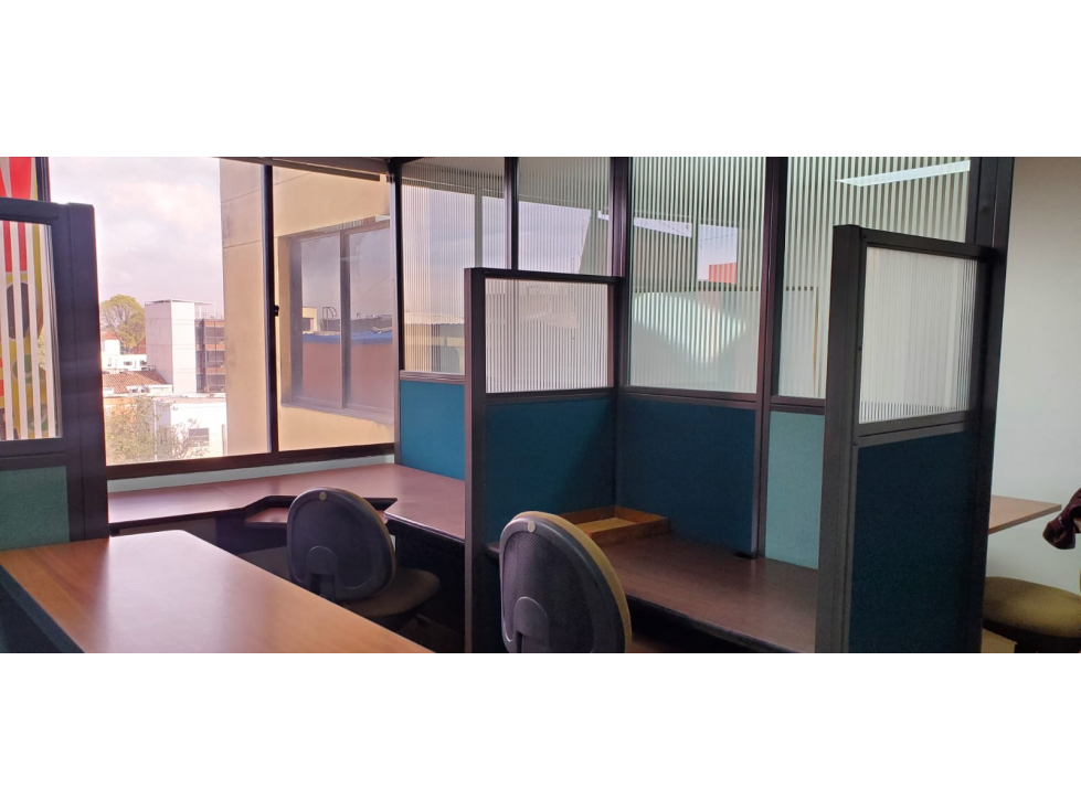SE VENDE OFICINA EN EL LAGO BOGOTA — foto 3